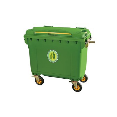 660 л великих пластикових відходів